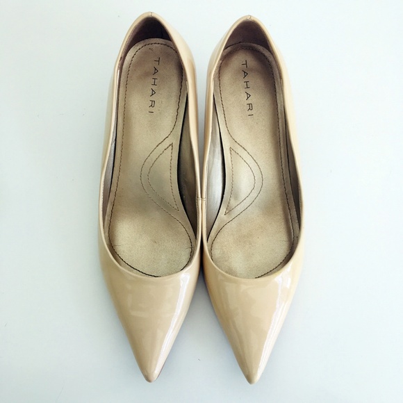 Tahari Patent Pointed Kitten Heels - Picture 2 of 7
